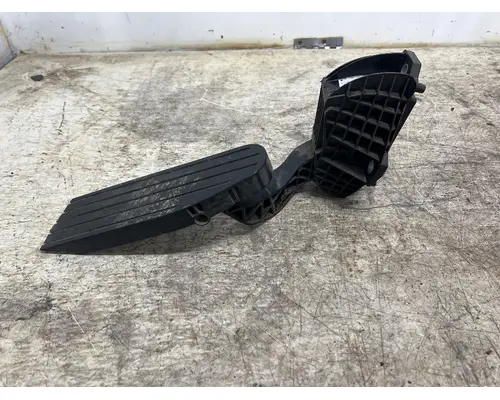 PACCAR D21-6021-300 Fuel Pedal Assembly