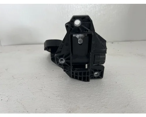 PACCAR D21-6034-100 Fuel Pedal Assembly