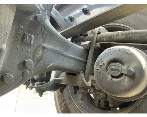 PACCAR DX40 Axle Housings (Front)