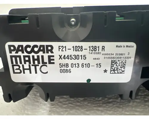 PACCAR F21-1028-13B1 Temperature Control