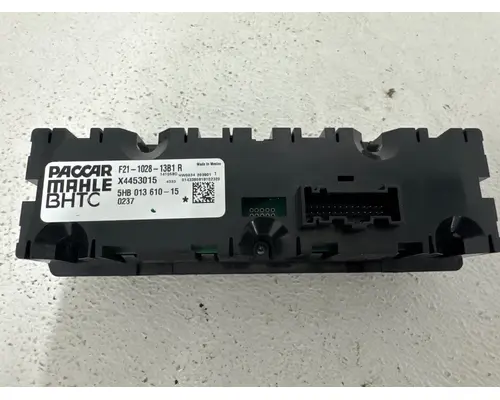 PACCAR F21-1028-13B1 Temperature Control
