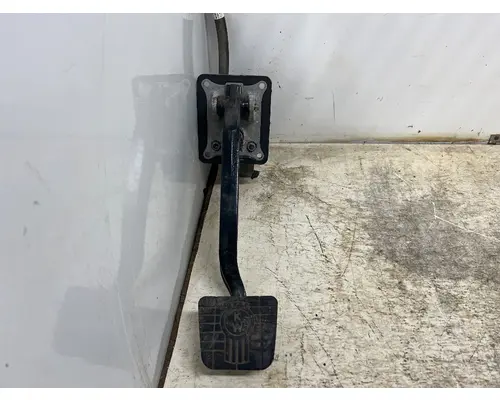 PACCAR G90-1174-101111110 Brake Pedal Assembly