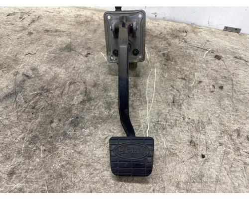 PACCAR G90-1174-201131210 Brake Pedal Assembly