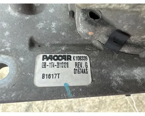 PACCAR G90-1174-201131210 Brake Pedal Assembly