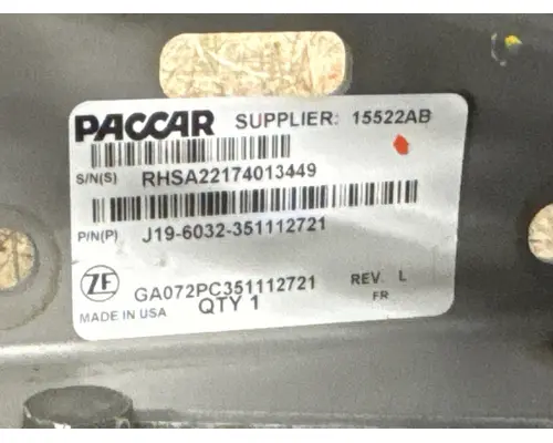 PACCAR J19-6032-351112721 Steering Column