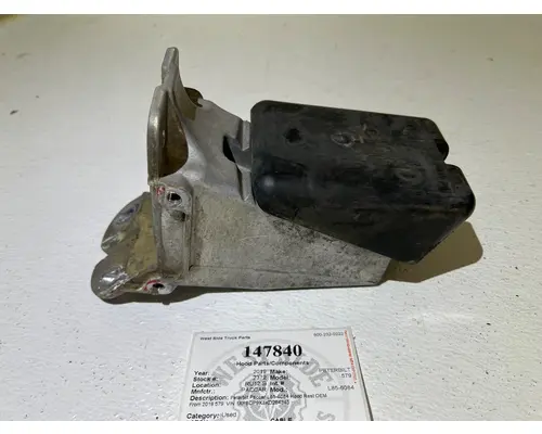 PACCAR L85-6084 Hood PartsComponents