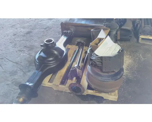 PACCAR MV2014P AXLE HOUSING, REAR (FRONT)