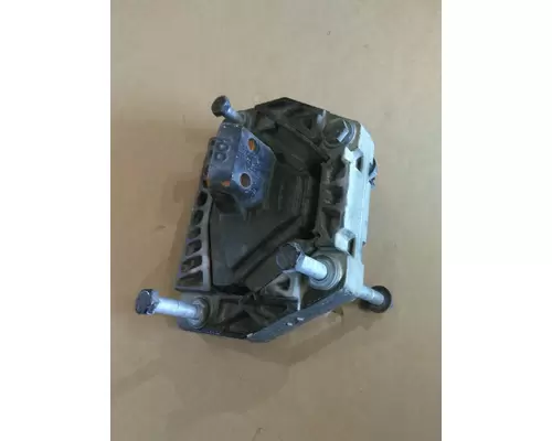 PACCAR MX-11 ENGINE MOUNTS, ENGINE (REAR)