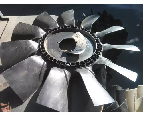 PACCAR MX-11 FAN COOLING