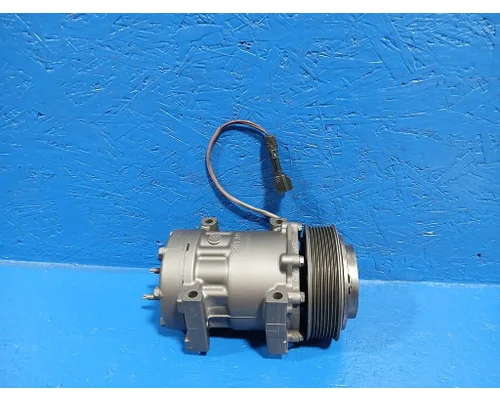 PACCAR MX-13 Air Conditioner Compressor