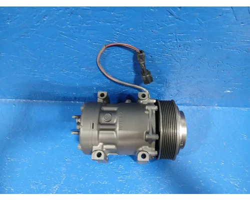 PACCAR MX-13 Air Conditioner Compressor