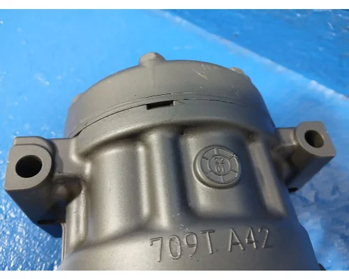 PACCAR MX-13 Air Conditioner Compressor