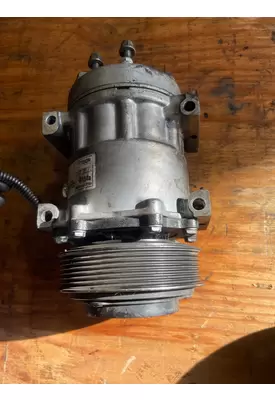 PACCAR MX 13 Air Conditioner Compressor