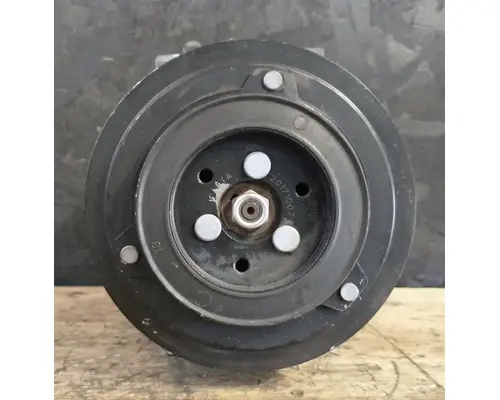 PACCAR MX-13 Air Conditioner Compressor