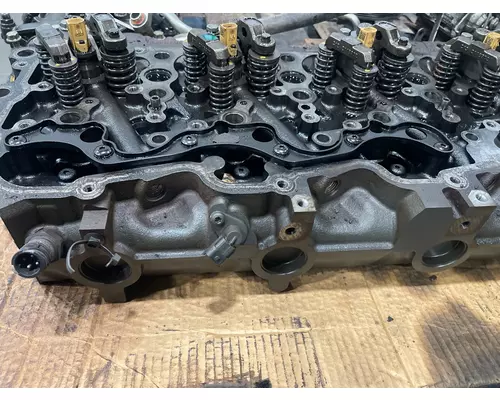 PACCAR MX 13 Cylinder Head