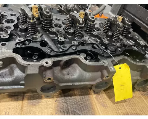 PACCAR MX 13 Cylinder Head