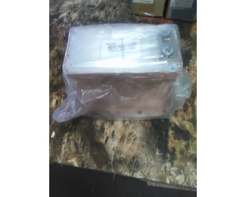 PACCAR MX-13 ENGINE OIL COOLER