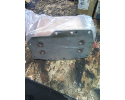 PACCAR MX-13 ENGINE OIL COOLER