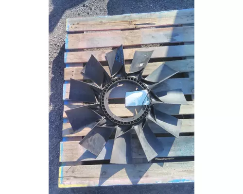 PACCAR MX-13 FAN COOLING