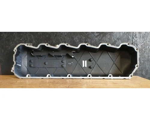 PACCAR MX-13 Valve Cover