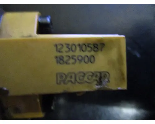 PACCAR MX13_1825900 Fuel Injector