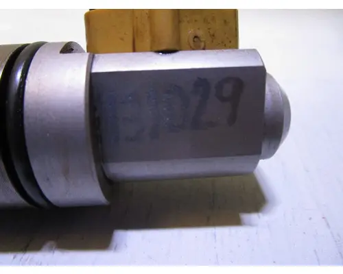PACCAR MX13_1825900 Fuel Injector