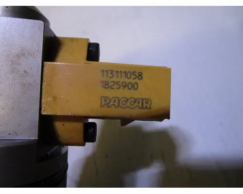 PACCAR MX13_1825900 Fuel Injector