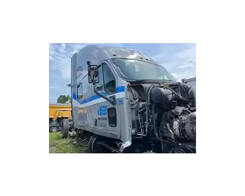 PACCAR MX13 Cab