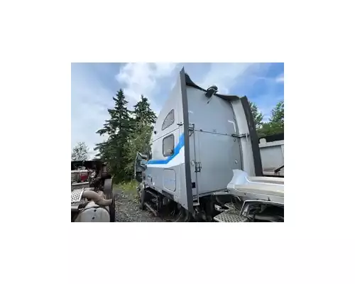 PACCAR MX13 Cab