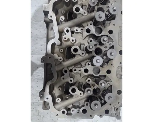 PACCAR MX13 Cylinder Head