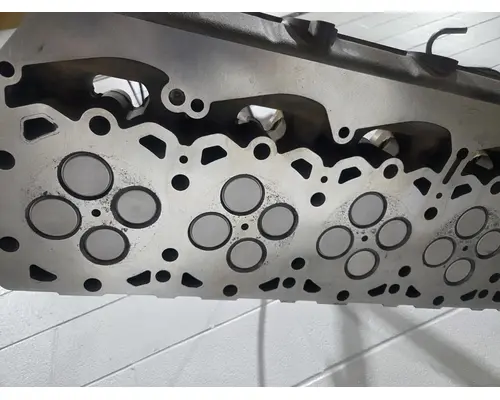 PACCAR MX13 Cylinder Head