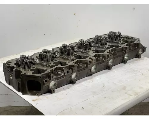 PACCAR MX13 Cylinder Head