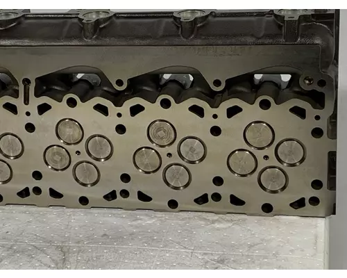 PACCAR MX13 Cylinder Head