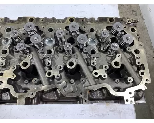 PACCAR MX13 Cylinder Head