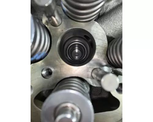 PACCAR MX13 Cylinder Head