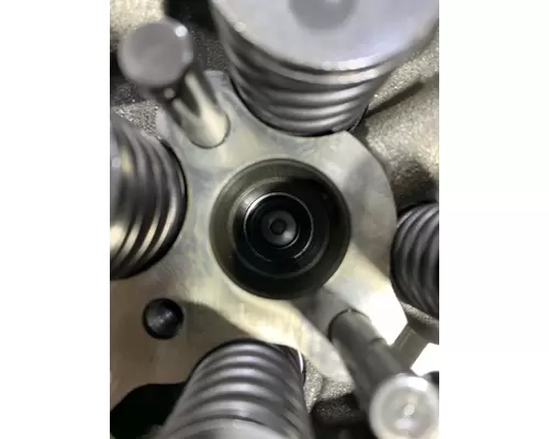 PACCAR MX13 Cylinder Head