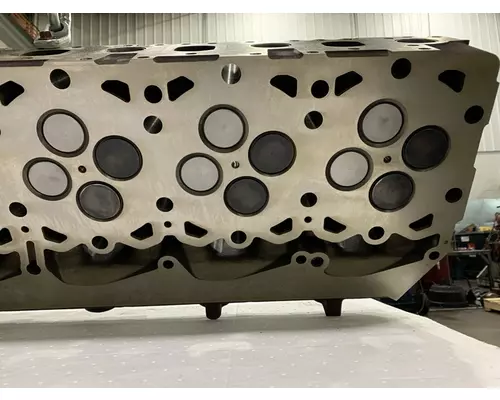 PACCAR MX13 Cylinder Head