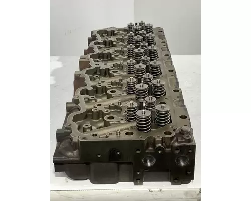 PACCAR MX13 Cylinder Head