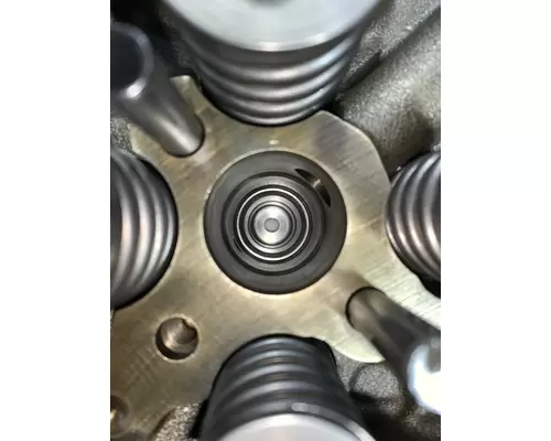PACCAR MX13 Cylinder Head