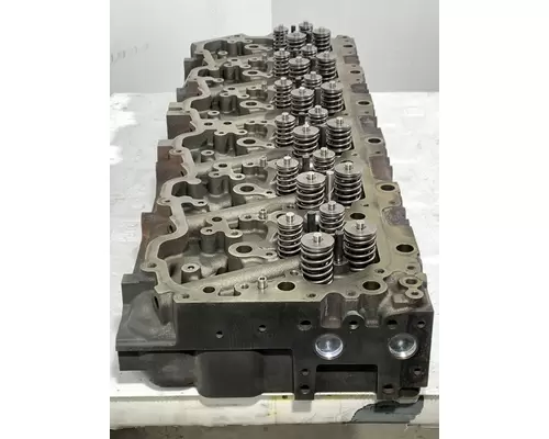 PACCAR MX13 Cylinder Head