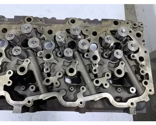 PACCAR MX13 Cylinder Head