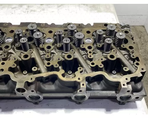 PACCAR MX13 Cylinder Head