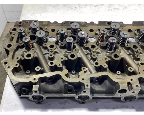 PACCAR MX13 Cylinder Head