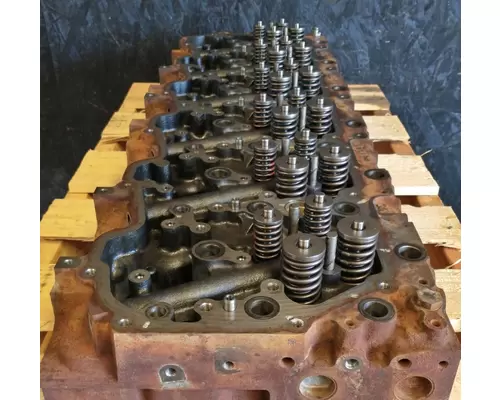 PACCAR MX13 Cylinder Head