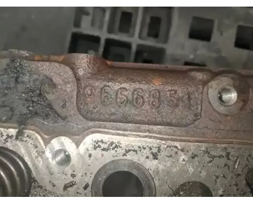 PACCAR MX13 Cylinder Head