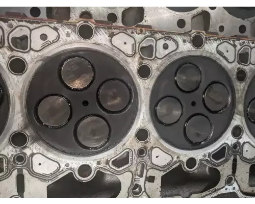 PACCAR MX13 Cylinder Head