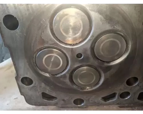 PACCAR MX13 Cylinder Head