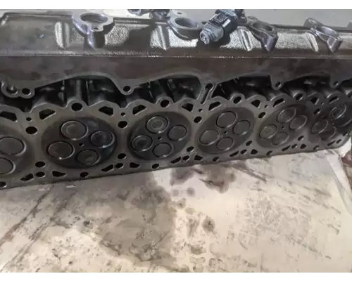 PACCAR MX13 Cylinder Head