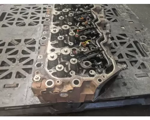 PACCAR MX13 Cylinder Head