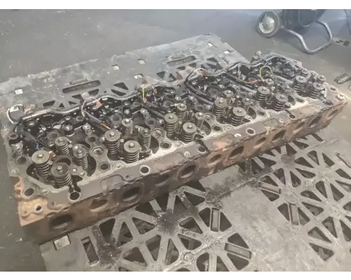 PACCAR MX13 Cylinder Head